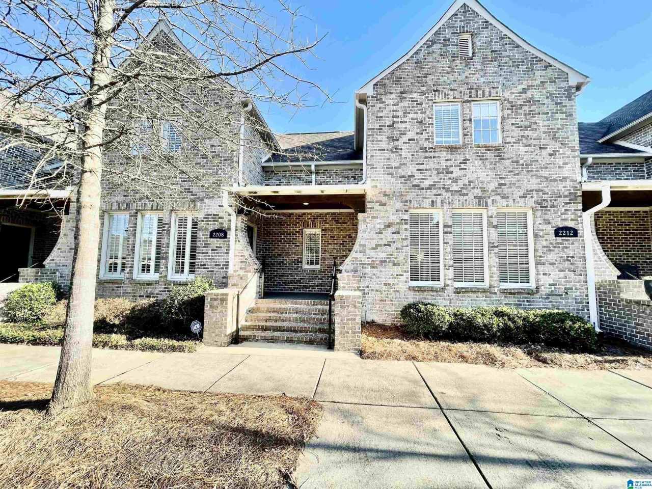 2208 GRAND AVENUE