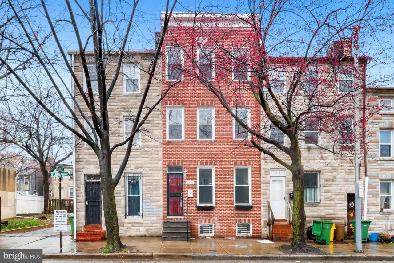 1020 W LOMBARD Street