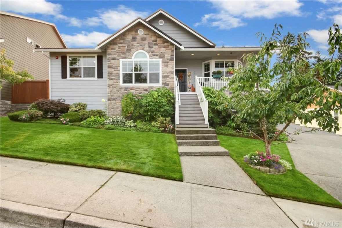 17111 111th Street East