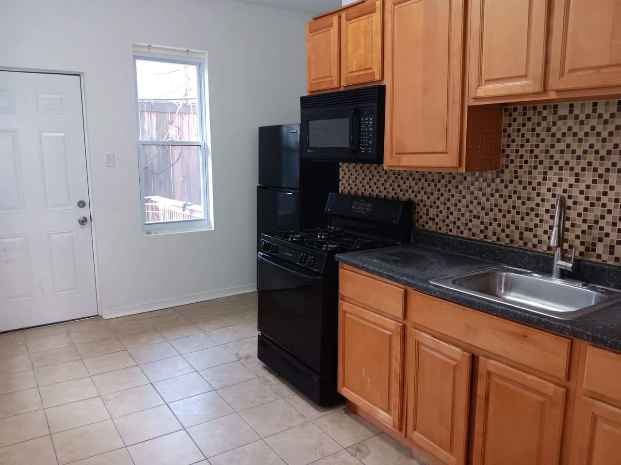 1238 N Alden St Philadelphia, PA 19131