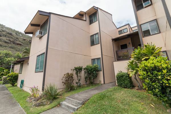 PEACEFUL SERENITY IN CHATEAU NEWTOWN AIEA 2BR/1.5BA/1PKG TOWNHOUSE (AIEA)