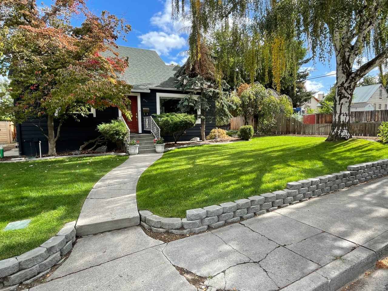 Charming 3-Bed, 2-Bath Home for Rent – Great Neighborhood $600 OFF FIRST MONTH RENT