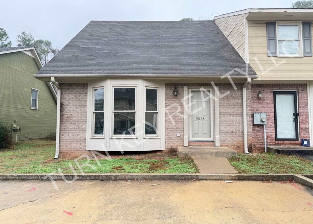 Townhome for Rent in Grayson Valley