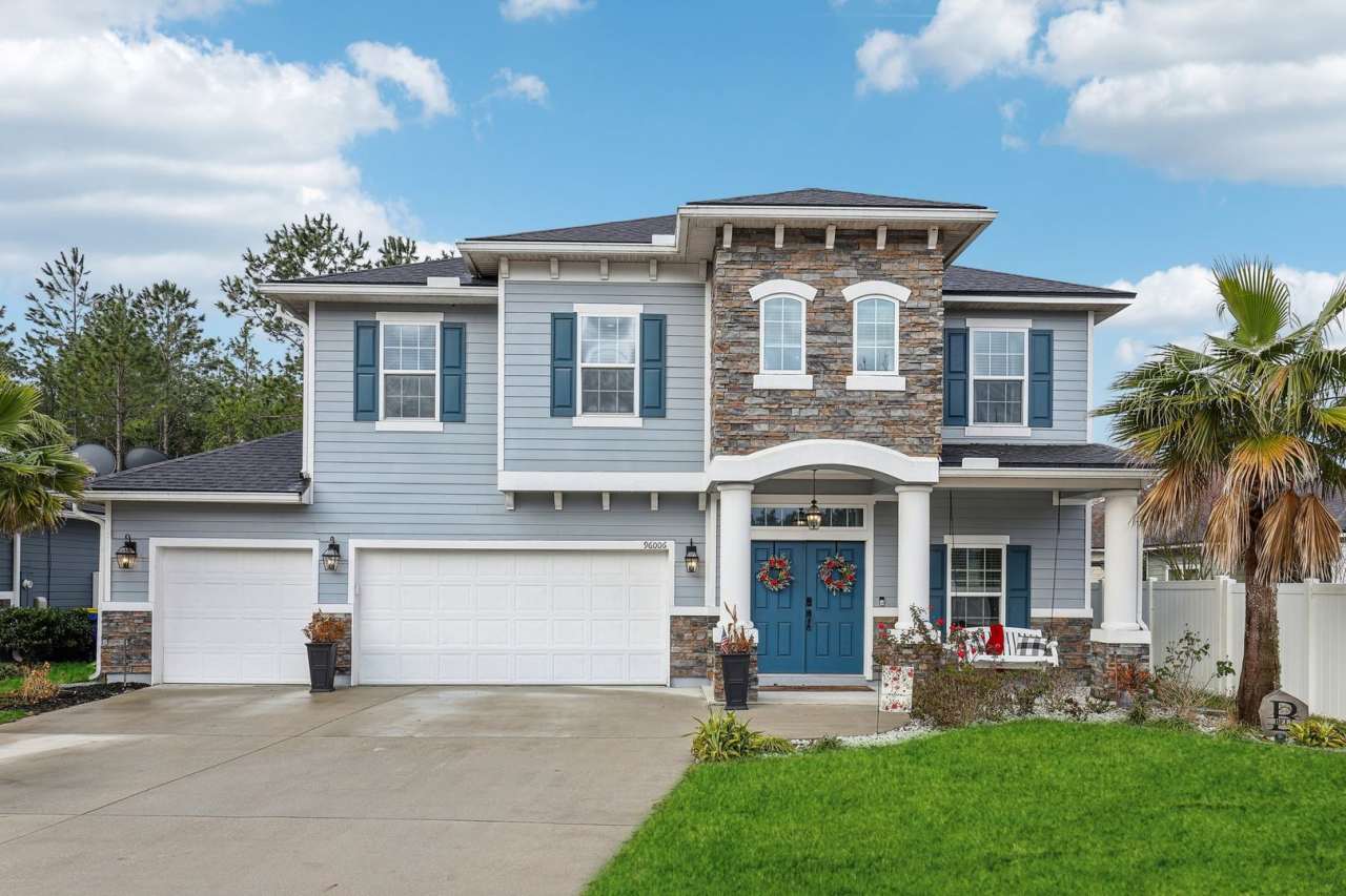 YOUR DREAM RENTAL HOME AWAITS!