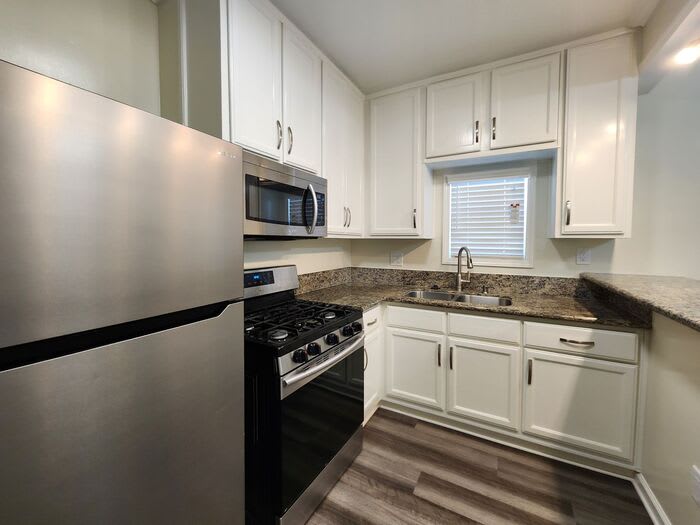 1633 East 4th Street