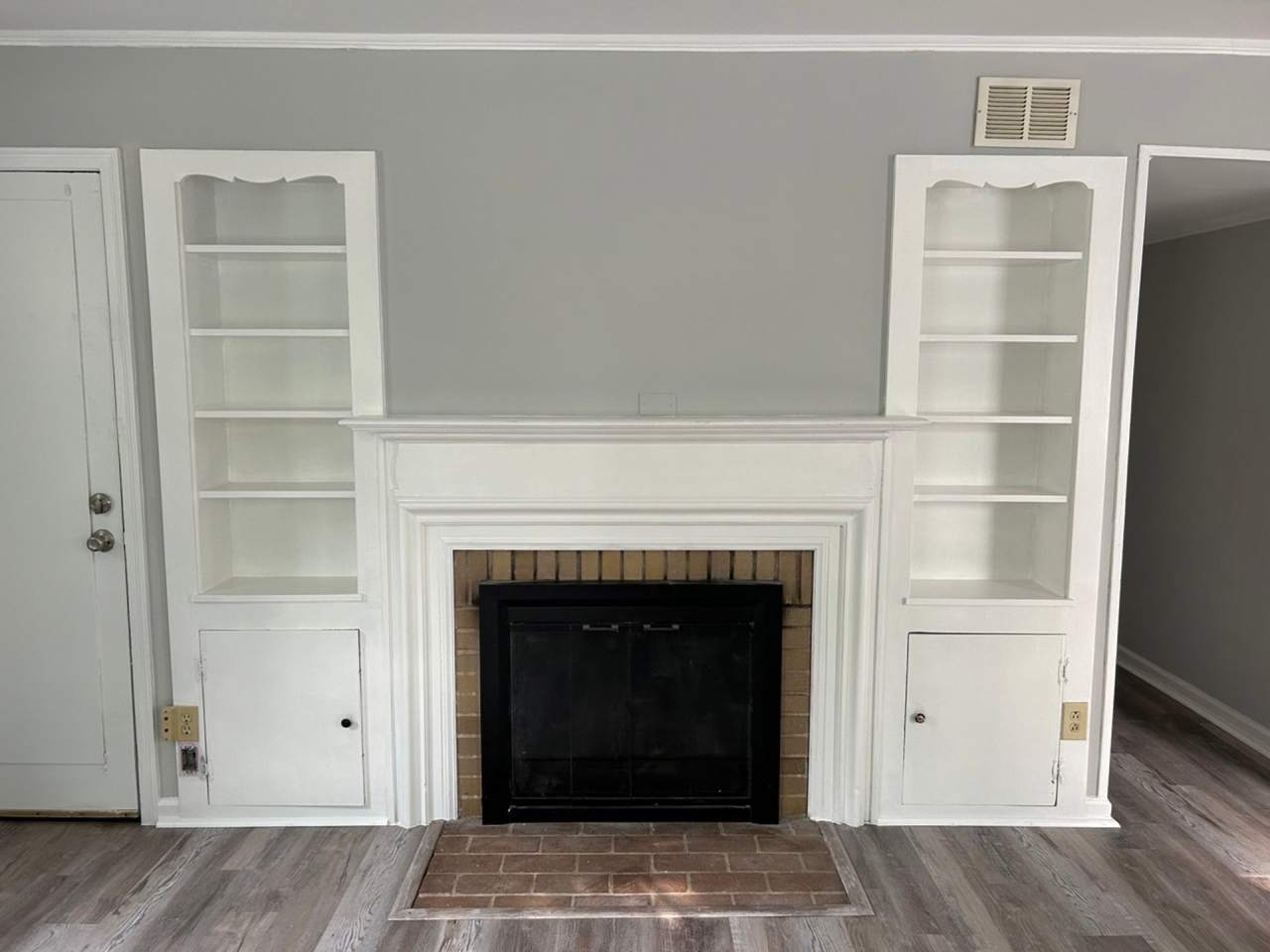 66 Tunis Ave 1st Floor