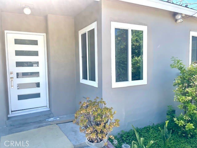 7521 Amigo Avenue