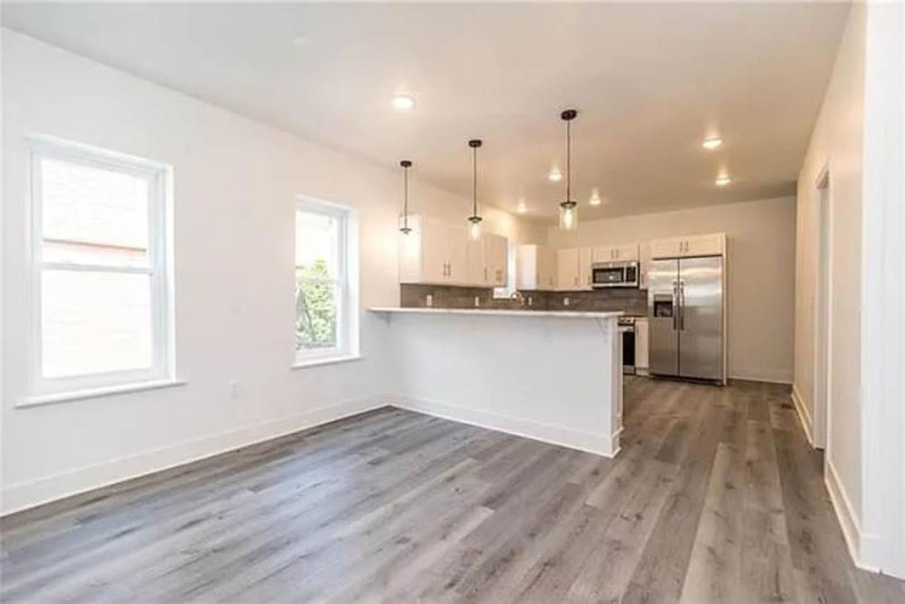 Beautiful 4 Bedroom Newly renovated home!