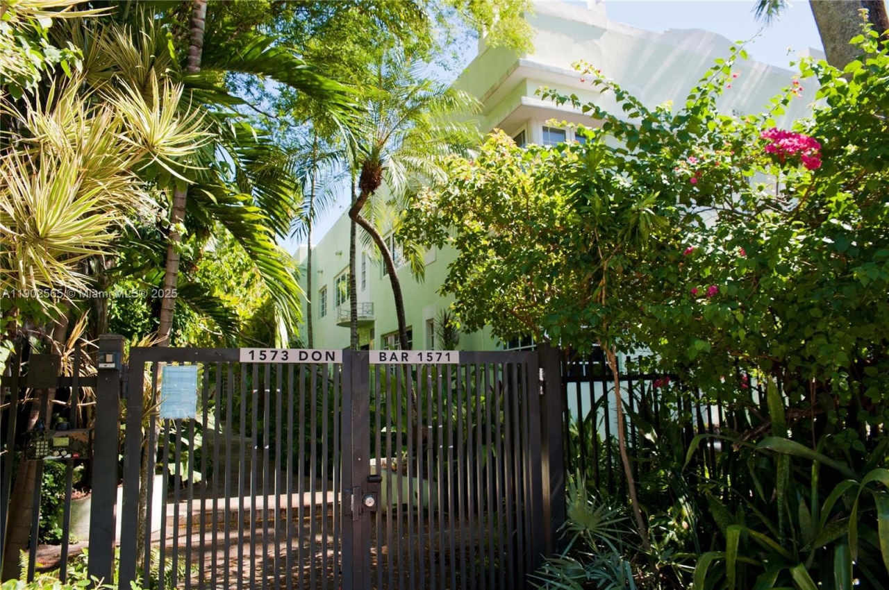 1573 Pennsylvania Ave