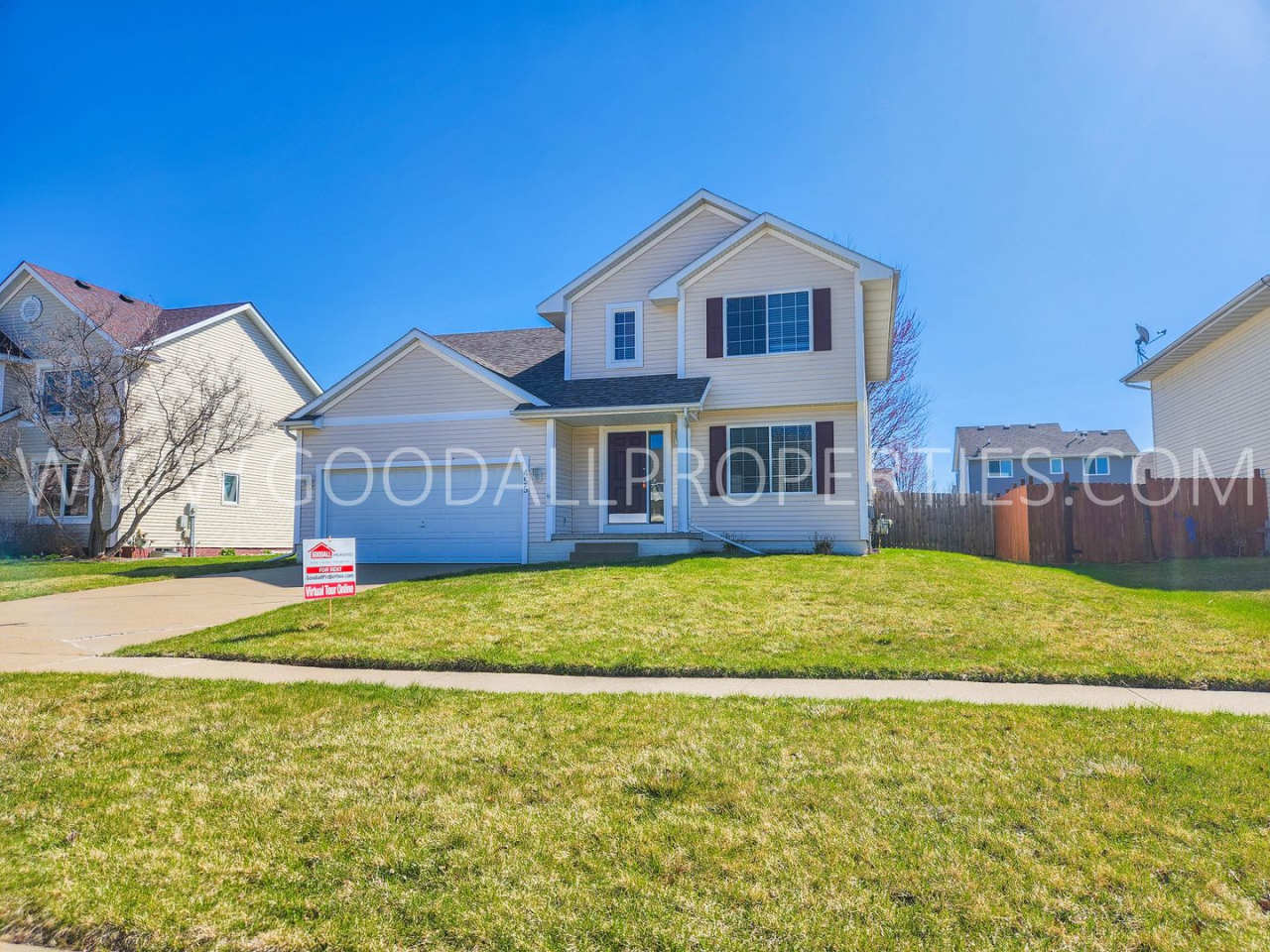 3 bedroom home with fenced in backyard in desirable Waukee neighborhood!