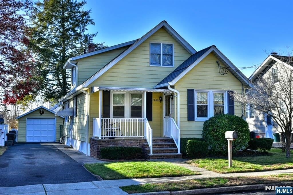 12-64 Burbank Street