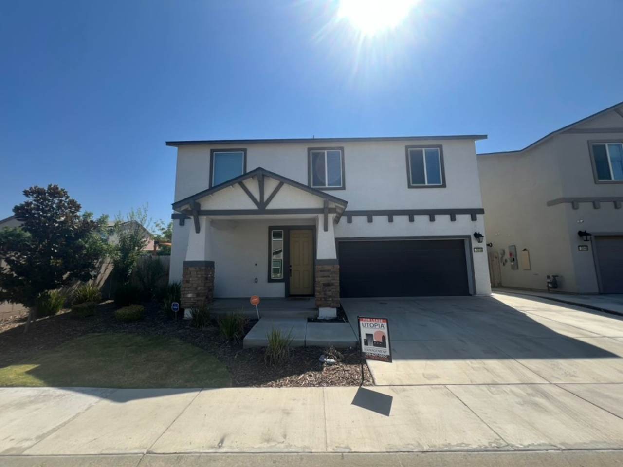 ***JUST REDUCED!!!*** Stunning 3 bedroom, 3 bathroom desirable home