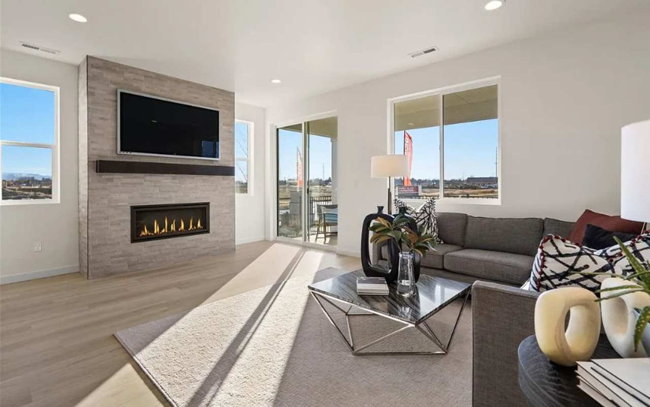 BRAND NEW Spacious 3 Bed 2.5 Bath + Office Townhouse