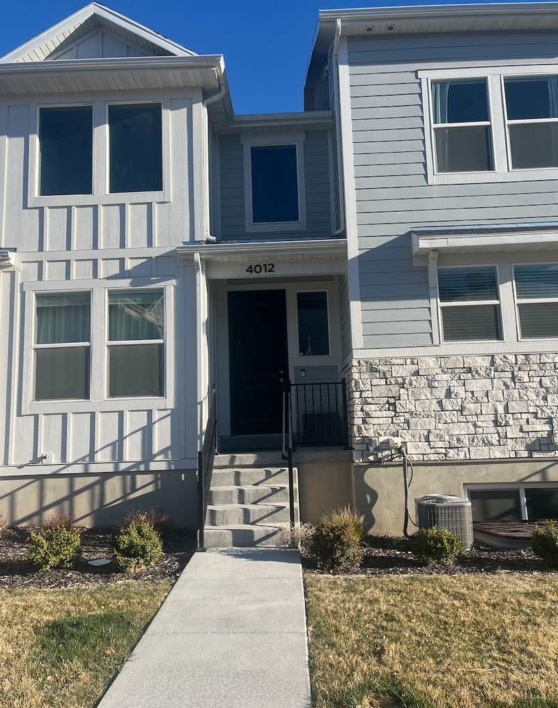 Three Bedroom Partially Furnished Townhome in Lehi