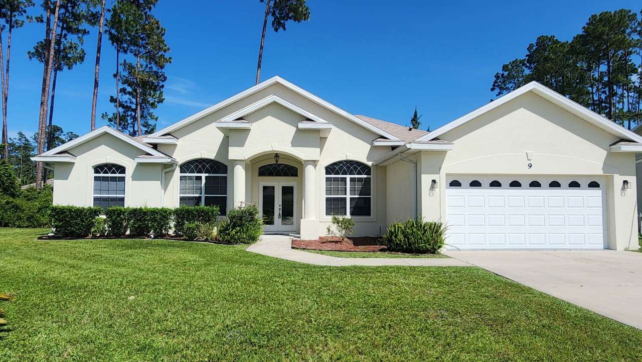 East Hampton/Palm Coast 4 Bedroom Home with separate exterior entrance on 4th Bed and Bath