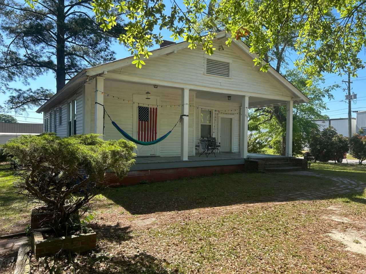 219 Gadsden Street - PRELEASING FOR 2026-2027 SCHOOL YEAR