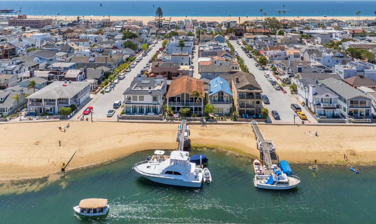 111 E Edgewater Ave Unit B