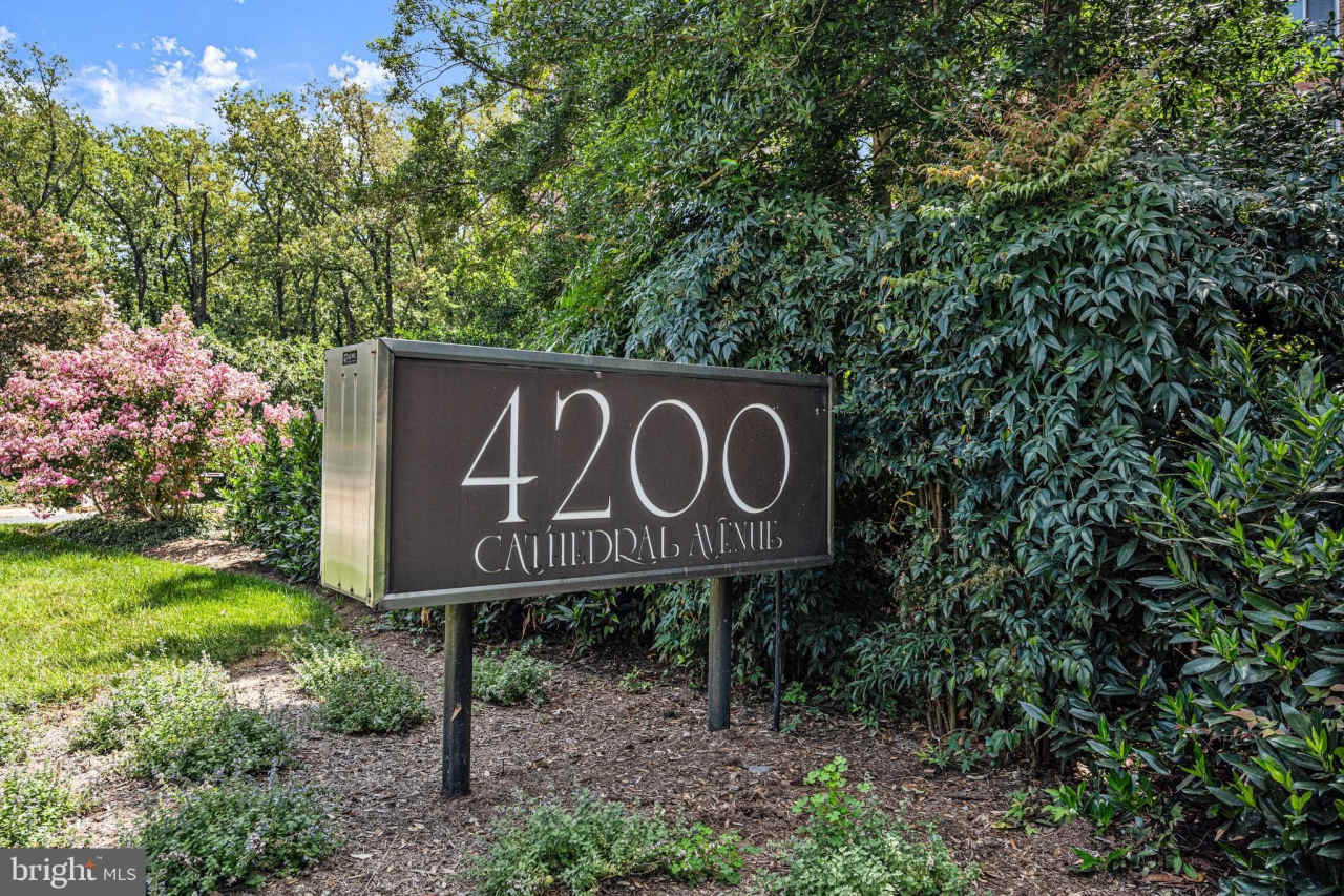 4200 CATHEDRAL AVENUE NW