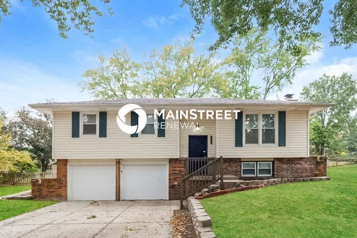 7616 North Serene Avenue