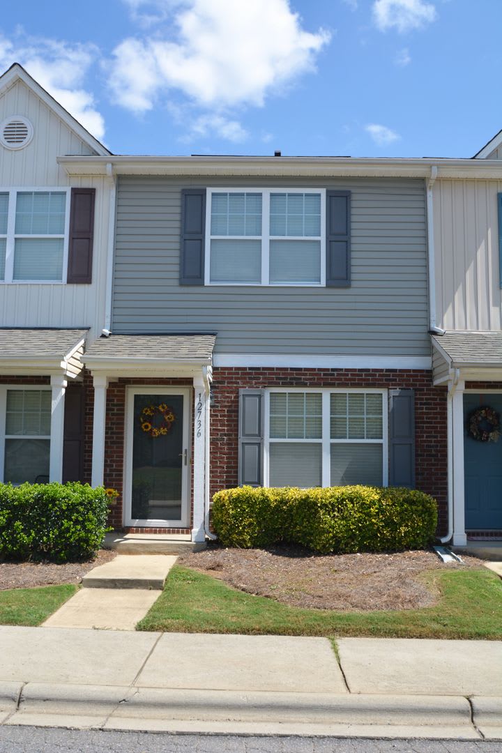 12736 Livengood Lane