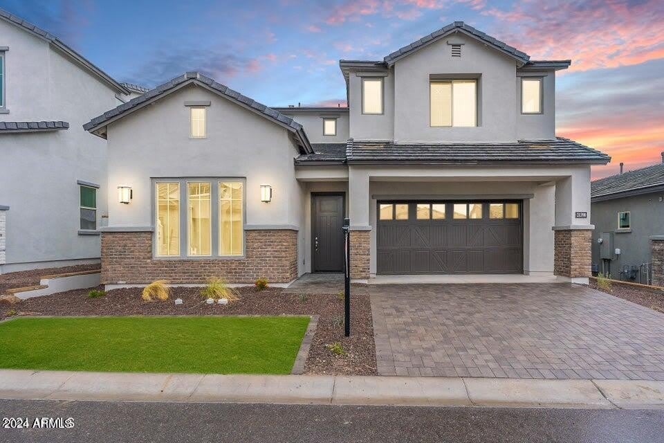 21390 W MEADOWBROOK Avenue