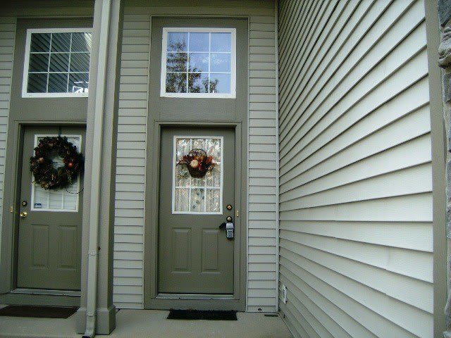 457 Metropolitan Street