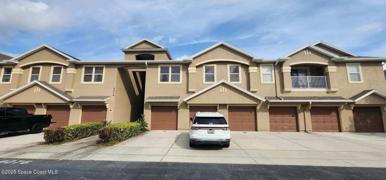 4076 Meander Place unit: 103