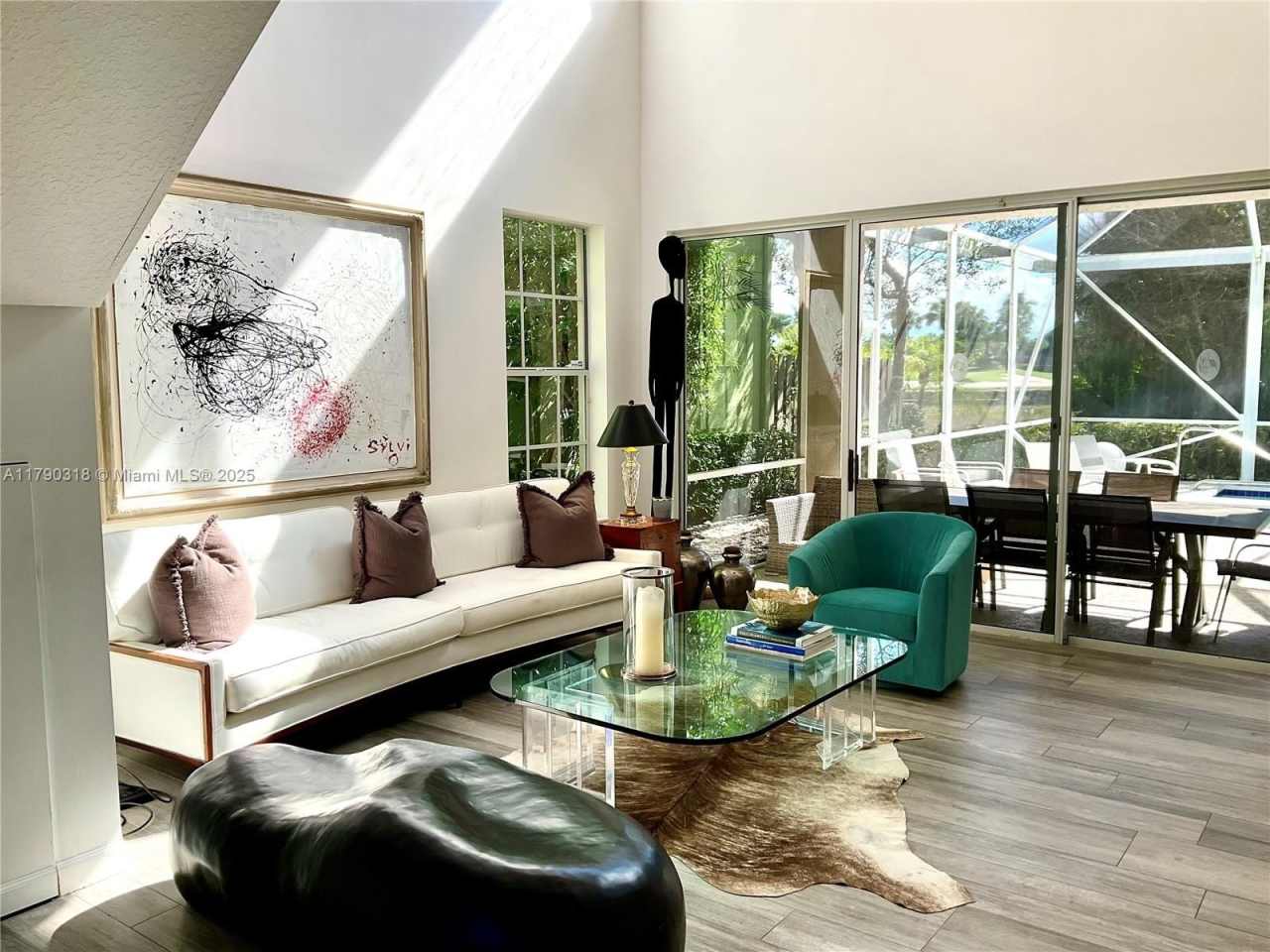 8208 Heritage Club Dr