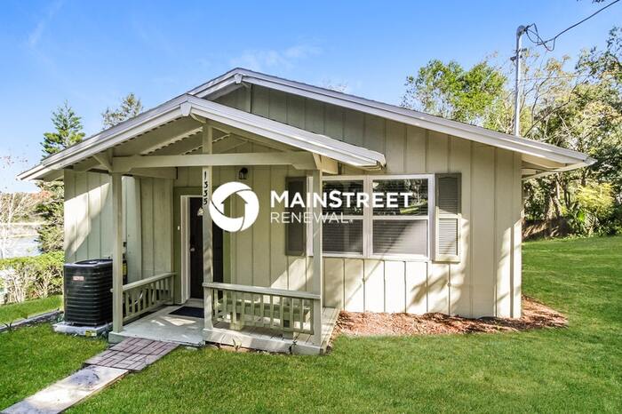 1335 East 3rd Avenue