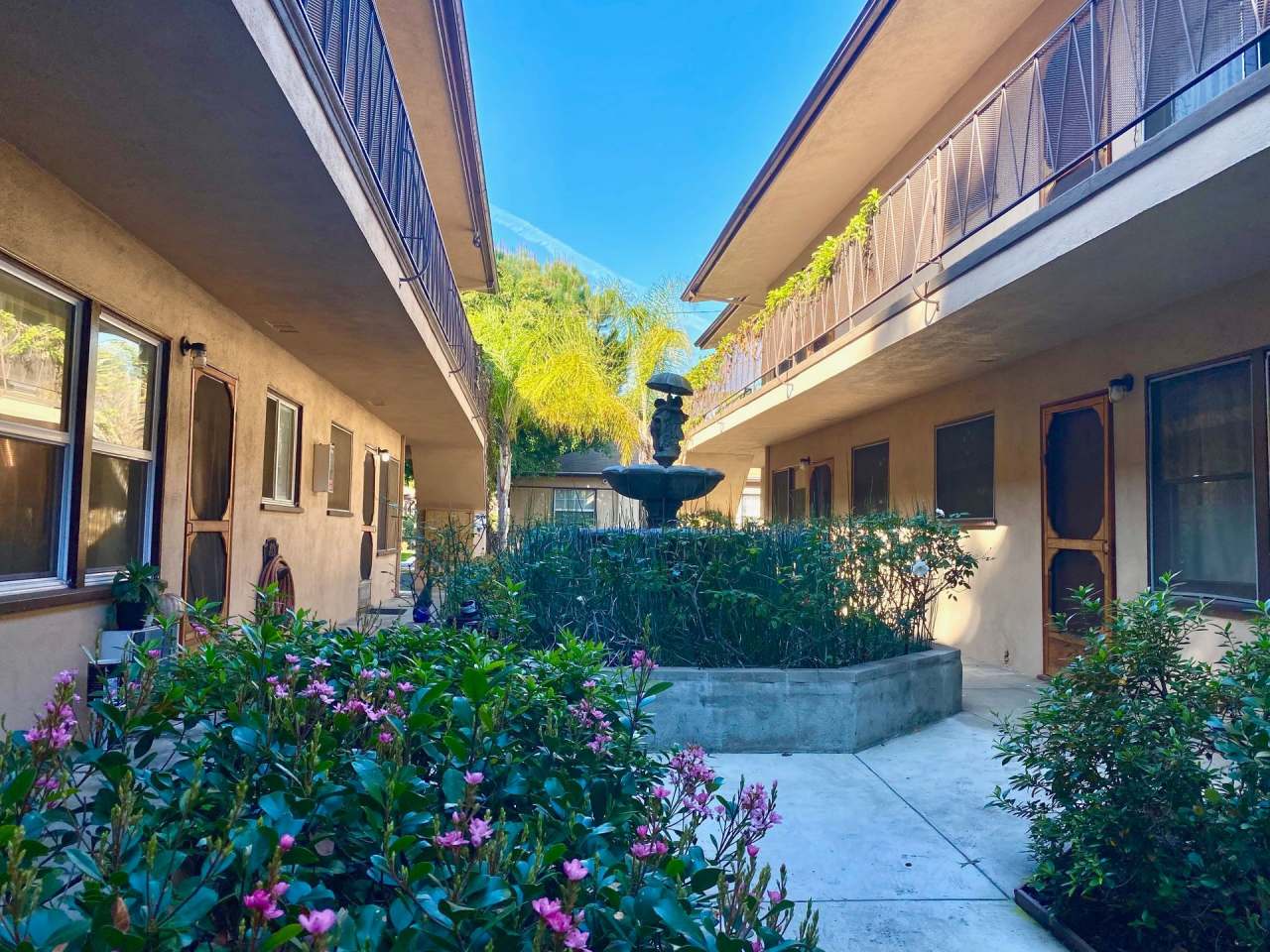 2956-3022 S. Robertson Blvd.