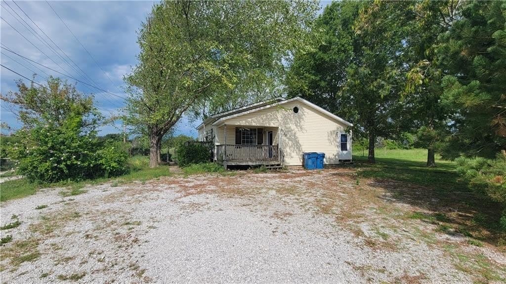 3720 Rainbow Farm  RD