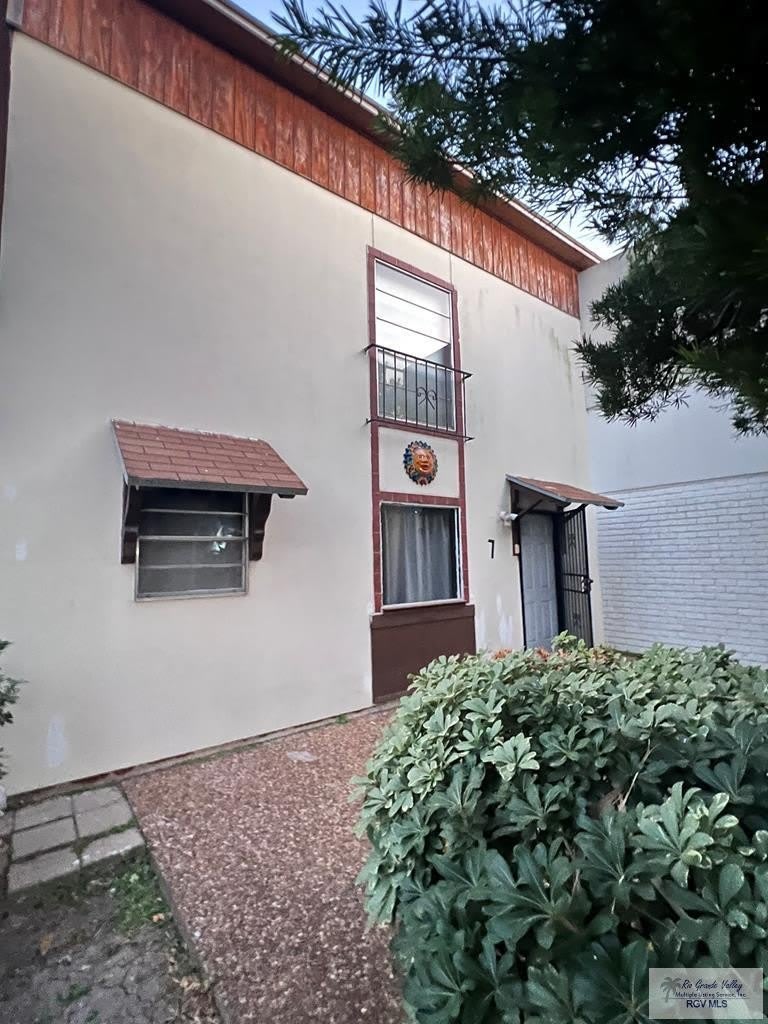 309 MCFADDEN DR.