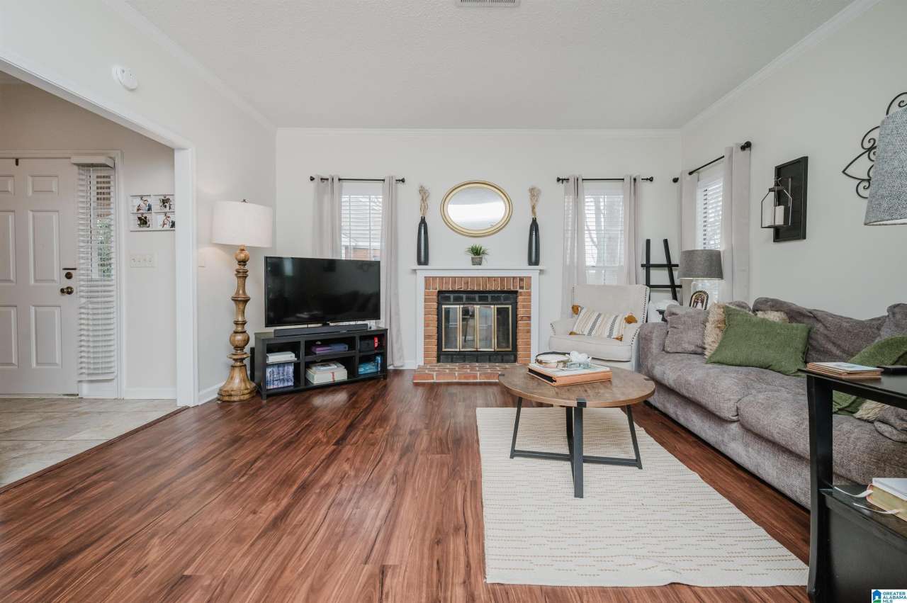 2012 WATERFORD PLACE