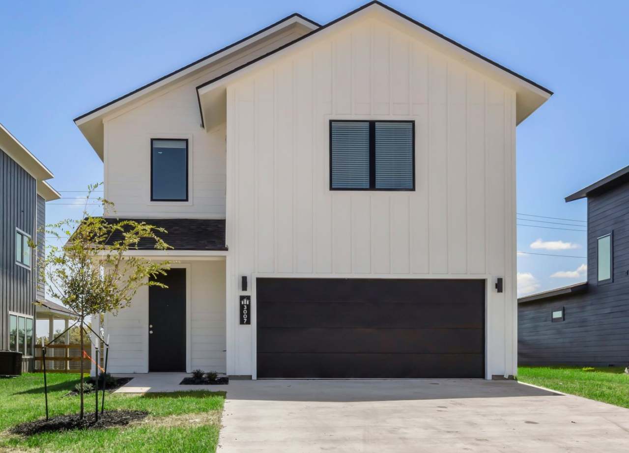 3007 Alpha Wolf Court