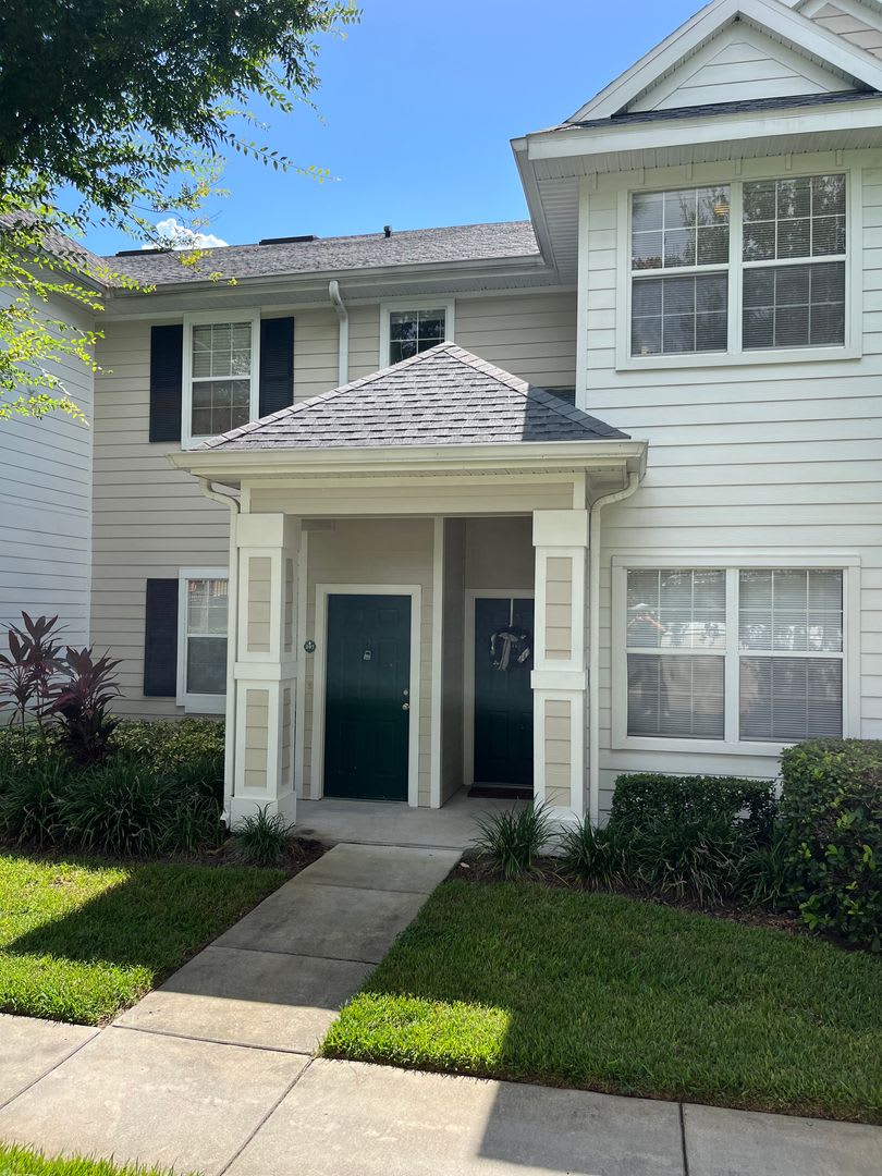 1Bdrm 1Bath -- Gated Community of Southern Pines -- Winter Garden FL