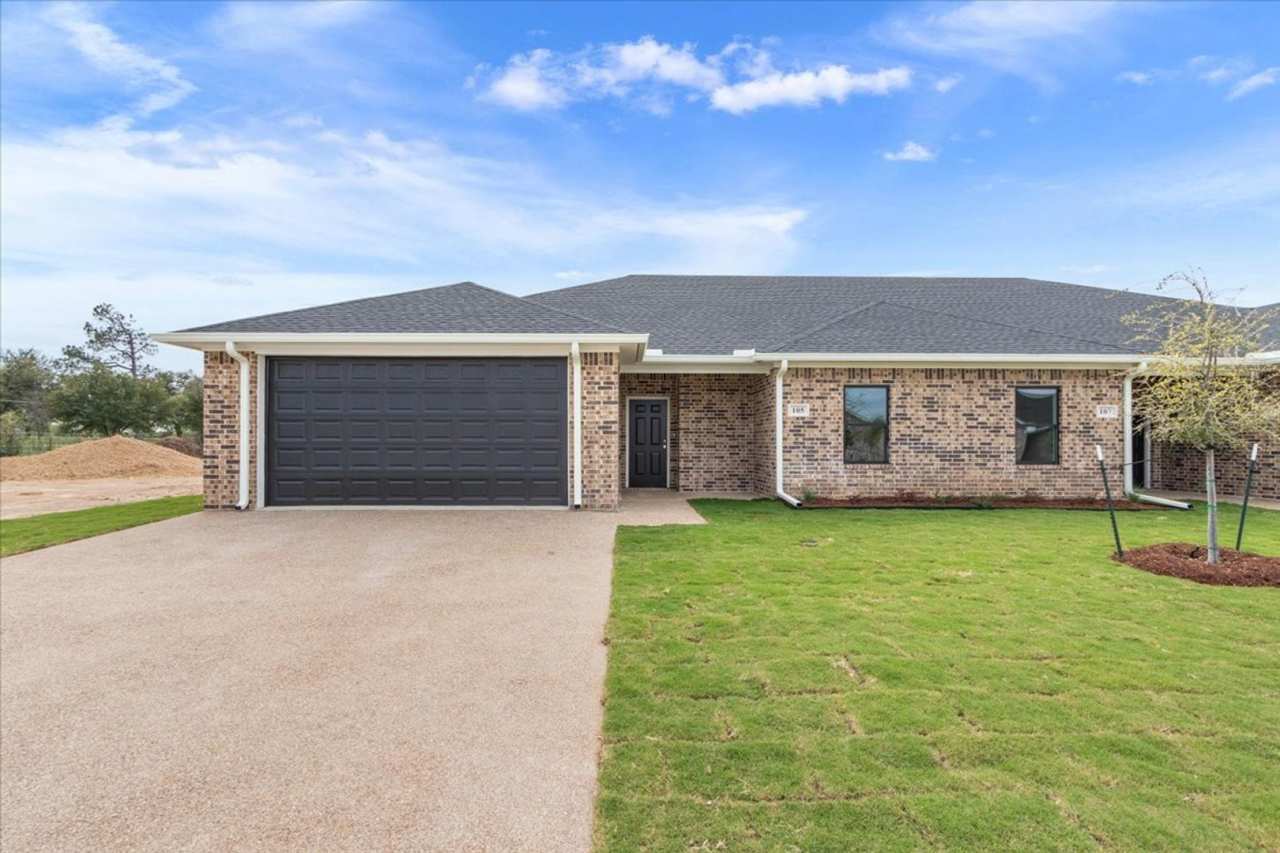 Residences at Windmill Preserve