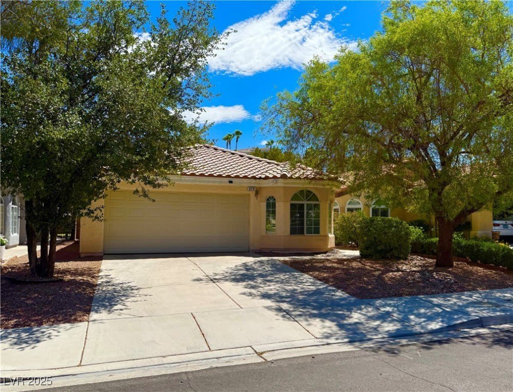 820 BINBROOK Drive