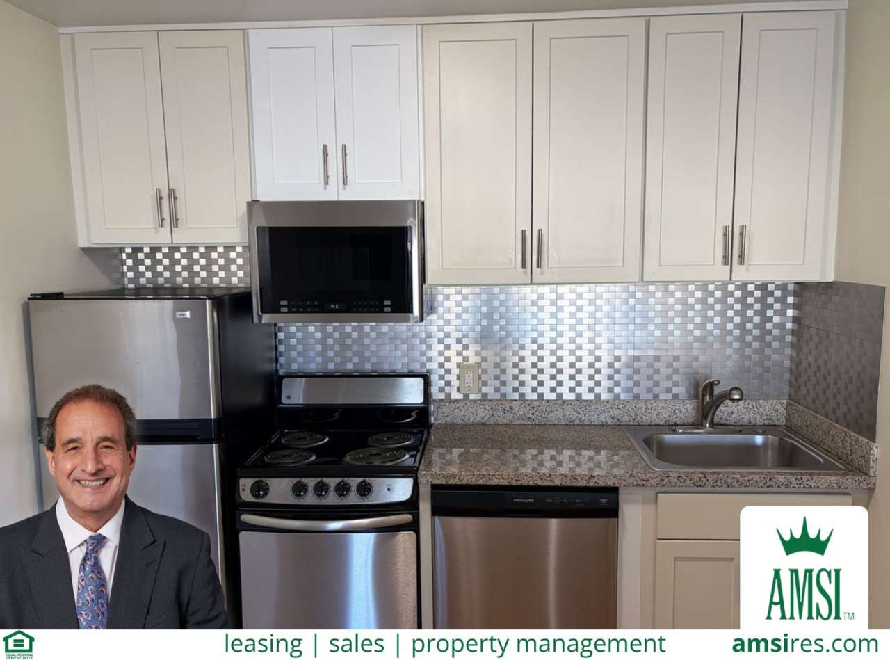 Remodeled Studio in the Haight. Elevator Building with Laundry. Resident Manager*Open House**Thurs/Sat/Sun**