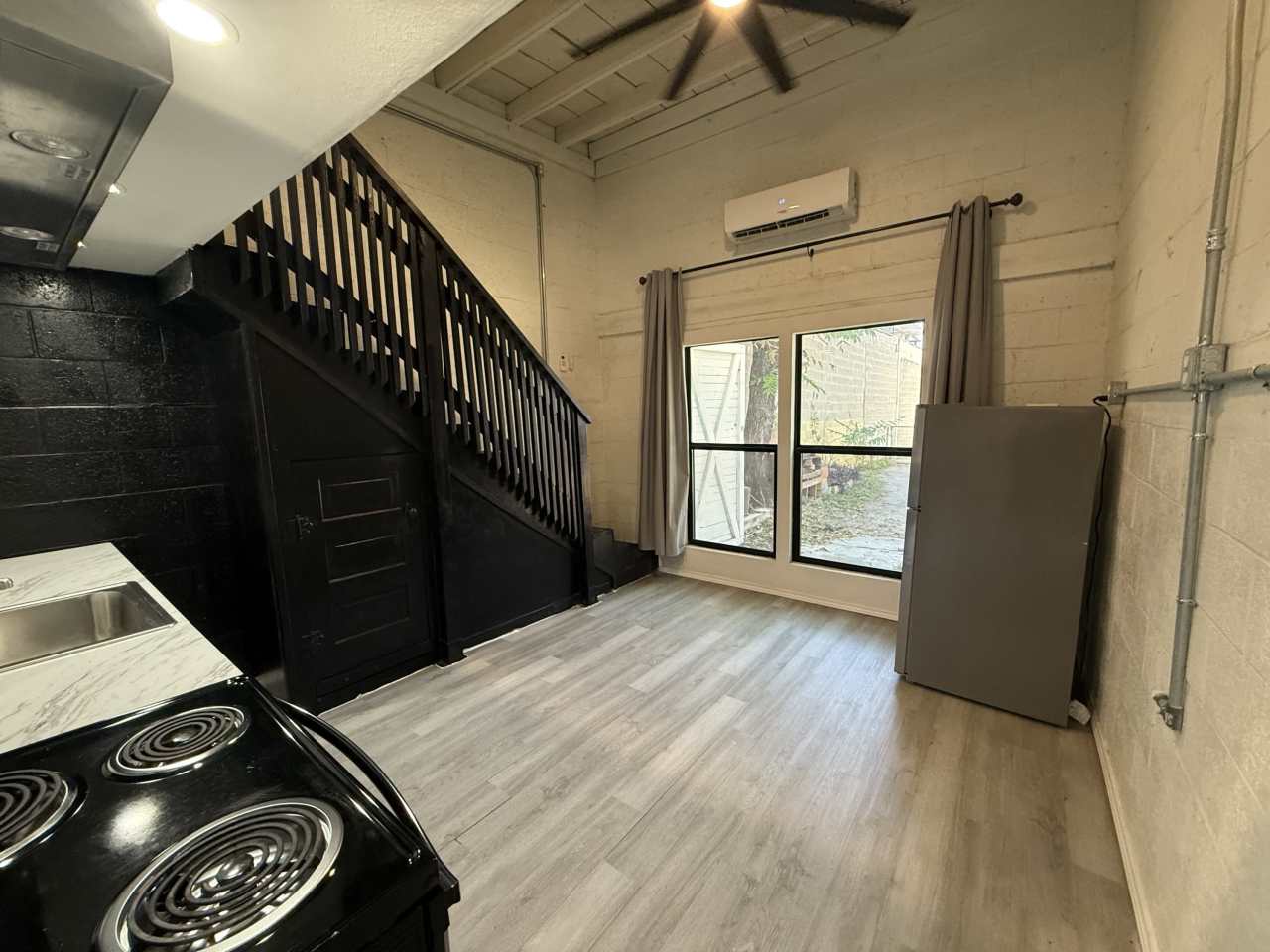 3916 South Presa Street - B3916 S Presa street