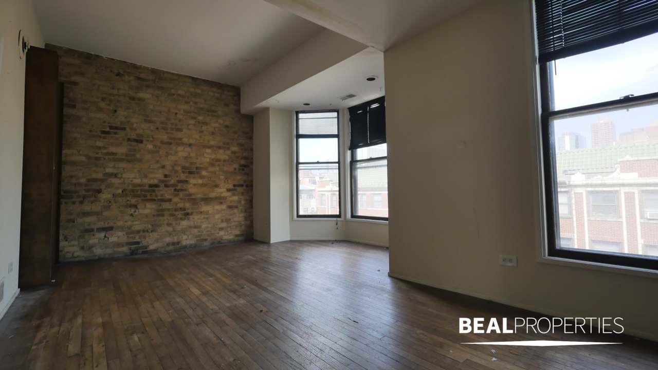 2908 N Broadway