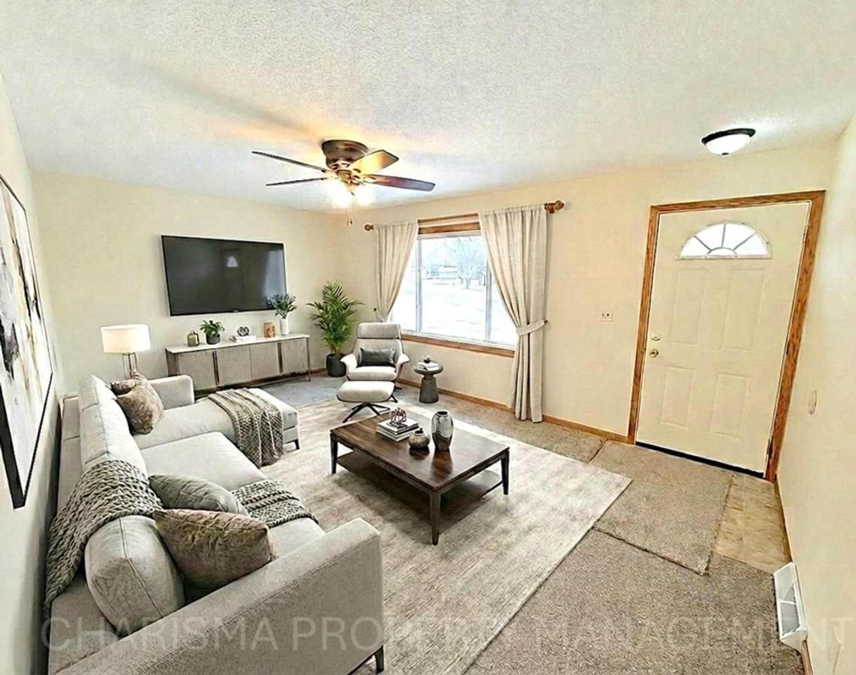 4 BD, 2 BA - FENCED IN YARD, PRIVATE TRAILS, FINISHED UPPER AND LOWER LIVING AREAS, ATTACHED GARAGE!