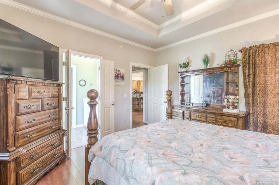 11220 South Cedar Street