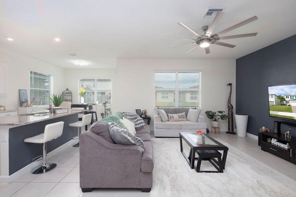 7810 Northwest Gladwell Lane