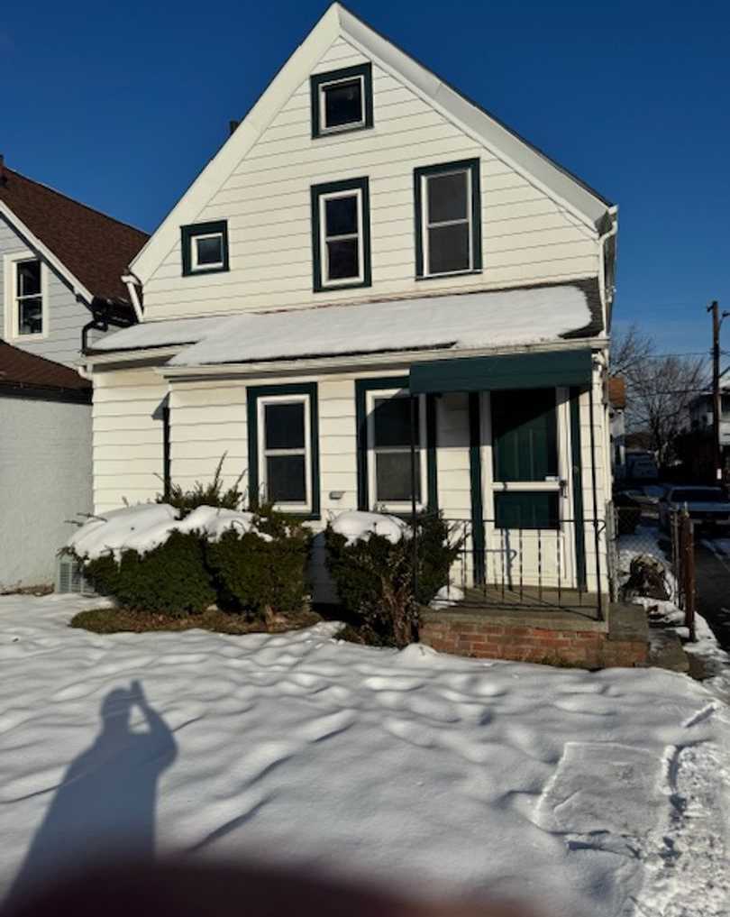 3bd Single Cash Pay/Section 8