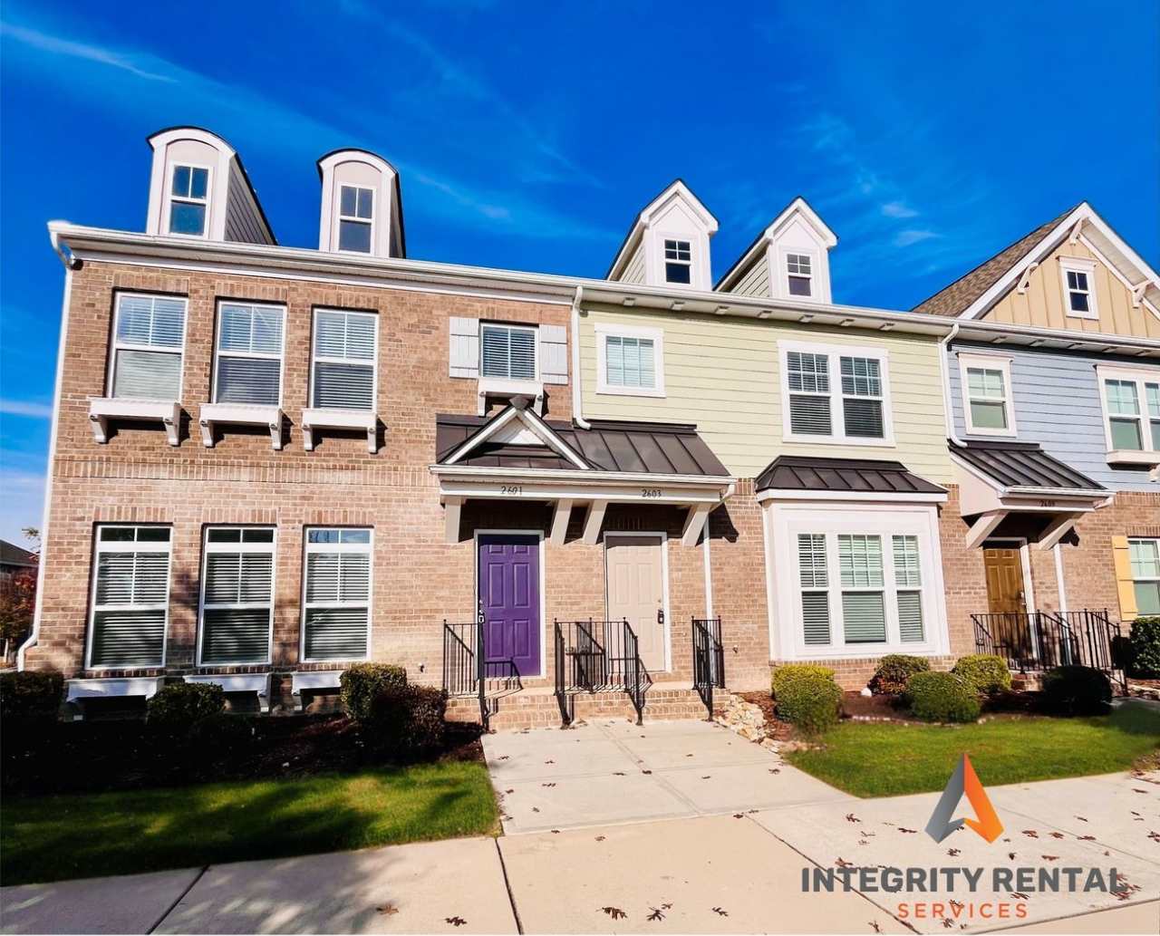 BEAUTIFUL 3 Bedroom Townhome Bonterra Village AVAILABLE NOW