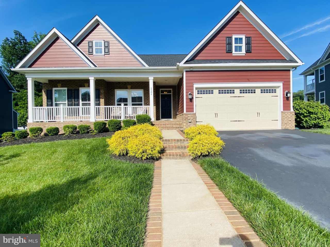 2304 SWEET PEPPERBRUSH LOOP