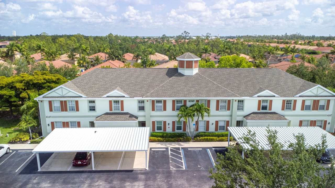 3/2 in gated community