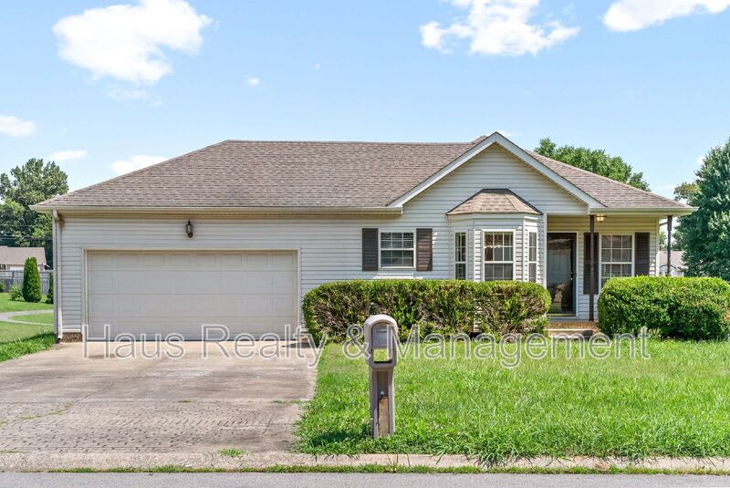 3279 South Senseney Circle