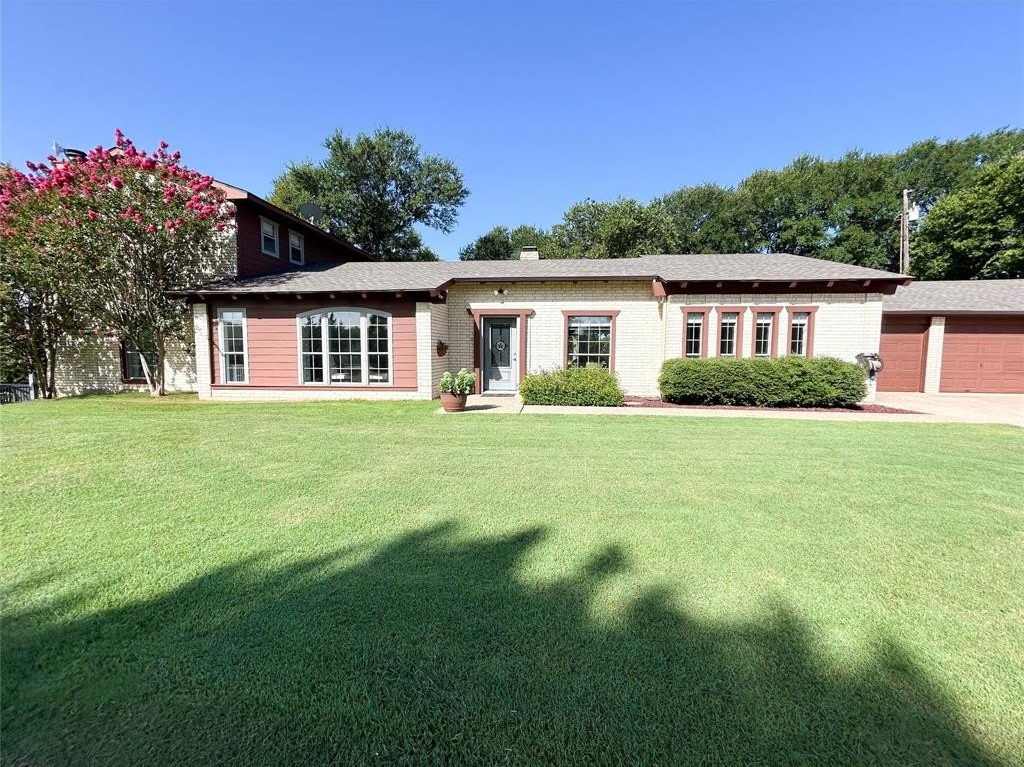 654 S Falling Leaves Drive