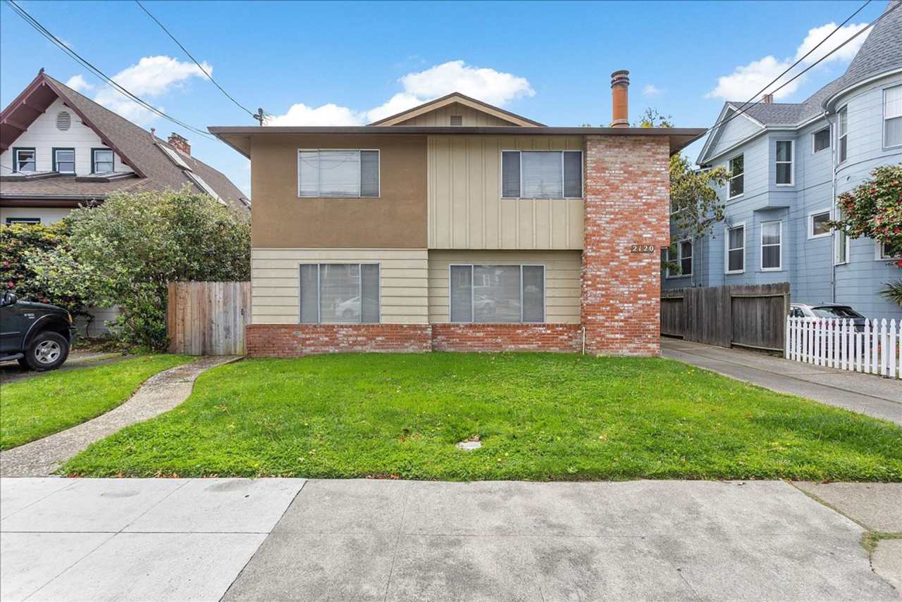 2120 San Antonio Ave #E - 2 bedroom | 2 bath | Upper unit